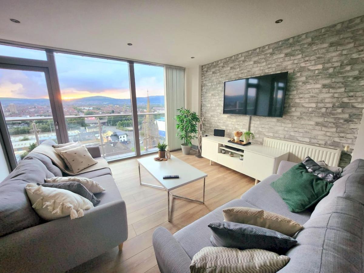 Apartamento Pass The Keys Stunning Penthouse With Balcony Sunset Views Belfast Exterior foto